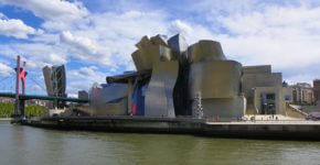 Sorglos Reisen-Was-du-in-Bilbao-Spanien-nicht-verpassen-solltest_guggenheim-museum