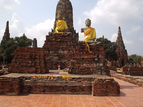Muss man Ayutthaya in Thailand gesehen haben? Wenn sie Tempel-Ruinen mögen, dann sicher ja. Aber urteilen sie selbst und lesen sie diesen Artikel.